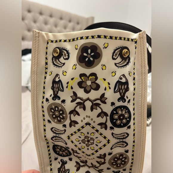 Tory Burch Pisces Dream tote bag - Picture 2 of 3